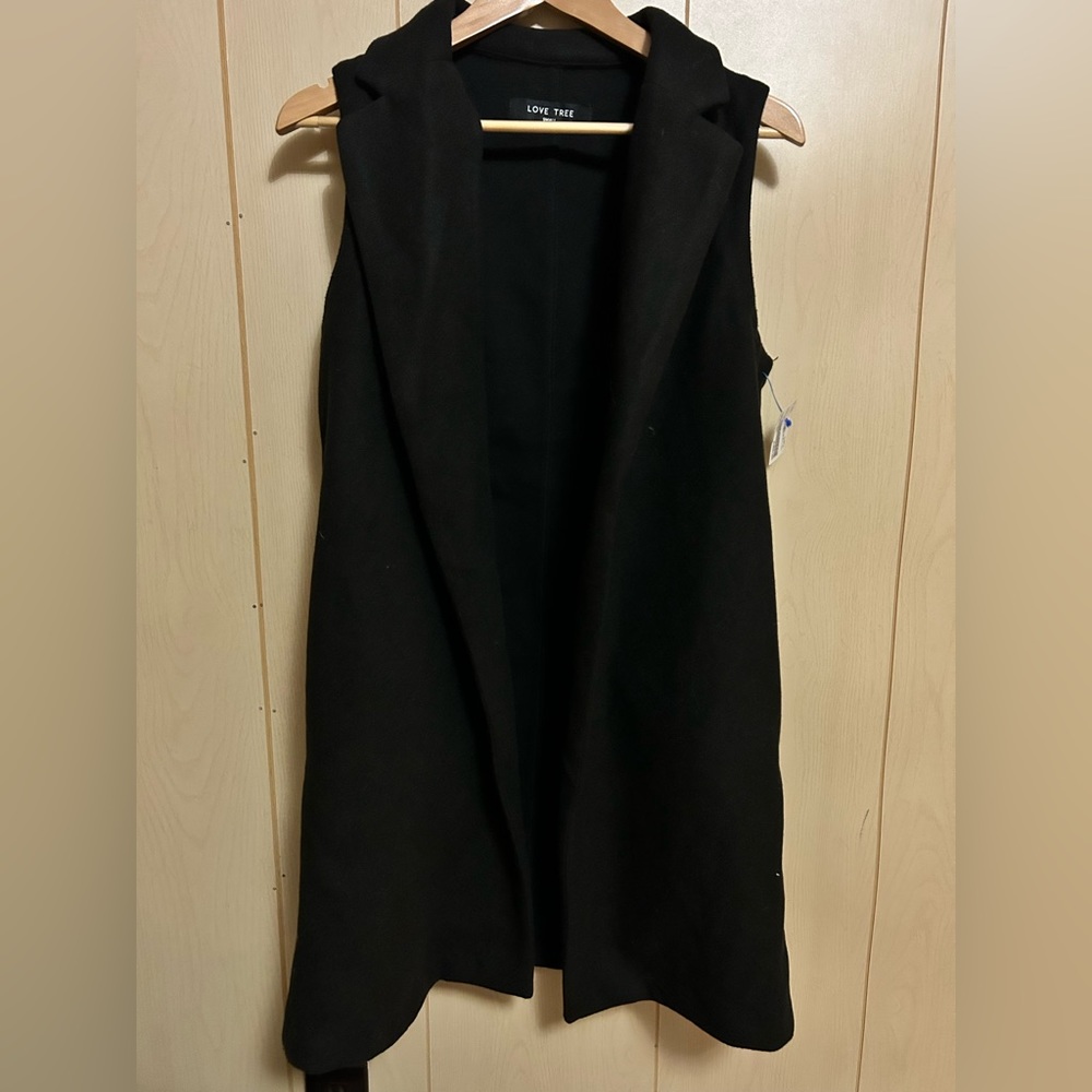 Black love tree blazer vest